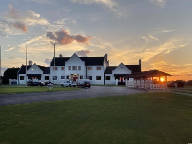 Spacious 2-Bedroom, 2-Bath Condo in Gleneagles at Legends - 1 on  in South Carolina - for sale on GolfHomes.com, golf home, golf lot