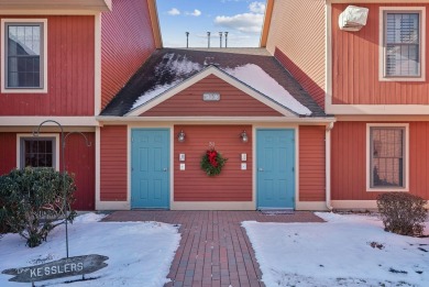 Impeccably maintained 2 bedroom second floor condo in Country on Augusta Country Club in Maine - for sale on GolfHomes.com, golf home, golf lot