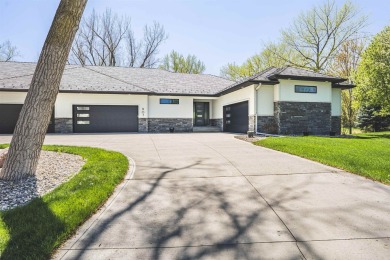 Enjoy Resort Style living right in Dakota Dunes!!!  This amazing on Dakota Dunes Country Club in South Dakota - for sale on GolfHomes.com, golf home, golf lot