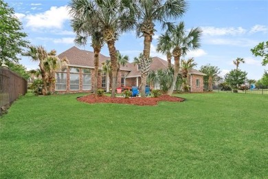 This seller's transfer, is your buyers gain!! Experience the on Oak Harbor Golf Club in Louisiana - for sale on GolfHomes.com, golf home, golf lot