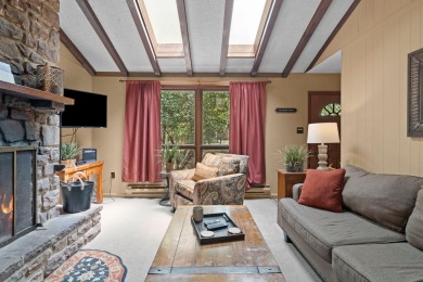 Charming Mountain-Style Ranch in Split Rock Resort - Walk to the on Split Rock Resort and Country Club in Pennsylvania - for sale on GolfHomes.com, golf home, golf lot