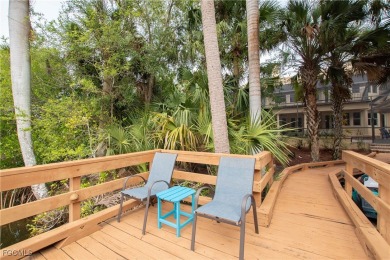 BEAUTIFUL VERANDAH HOME ON THE ORANGE RIVER. Discover this on Verandah Golf Course and Club in Florida - for sale on GolfHomes.com, golf home, golf lot