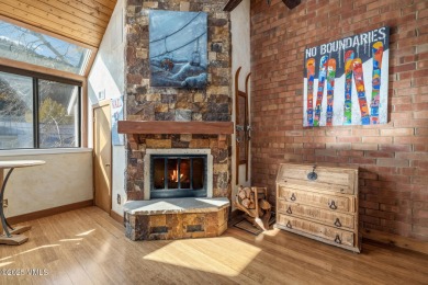 Excellent location and natural light in this end-unit, 3 on  in Colorado - for sale on GolfHomes.com, golf home, golf lot