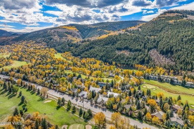 Excellent location and natural light in this end-unit, 3 on  in Colorado - for sale on GolfHomes.com, golf home, golf lot