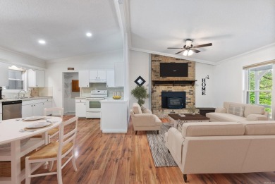 Motivated Seller, bring your offer! This recently remodeled on DeSoto Golf Course in Arkansas - for sale on GolfHomes.com, golf home, golf lot