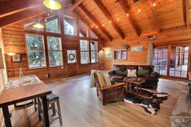 Escape to your dream cabin in beautiful McCall! This charming on McCall Municipal Golf Course in Idaho - for sale on GolfHomes.com, golf home, golf lot