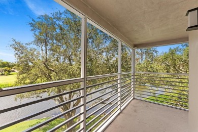 Beautifully Renovated 2-Bed/2-Bath Corner Unit! This fully on Davie Golf Club in Florida - for sale on GolfHomes.com, golf home, golf lot