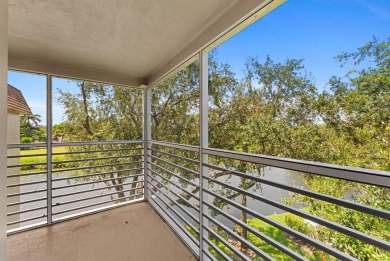 Beautifully Renovated 2-Bed/2-Bath Corner Unit! This fully on Davie Golf Club in Florida - for sale on GolfHomes.com, golf home, golf lot