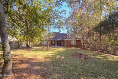 Discover this fantastic home nestled in the north end of Hickory on Mississippi National Golf Course in Mississippi - for sale on GolfHomes.com, golf home, golf lot