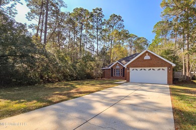 Discover this fantastic home nestled in the north end of Hickory on Mississippi National Golf Course in Mississippi - for sale on GolfHomes.com, golf home, golf lot
