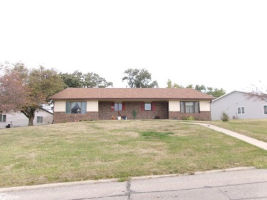 Two-bedroom condo located close to Anita golf course and Lark on Crestwood Hills Golf Course in Iowa - for sale on GolfHomes.com, golf home, golf lot