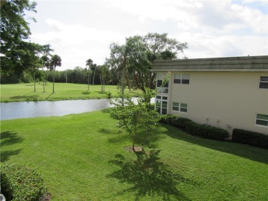 Furnished and value-priced Vista Gardens 2nd floor condo! Great on Vero Beach South Golf Course in Florida - for sale on GolfHomes.com, golf home, golf lot