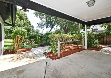 This home offers resort style living all year long!!!!  Ventura on Ventura Country Club in Florida - for sale on GolfHomes.com, golf home, golf lot
