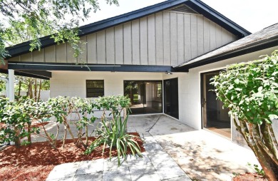This home offers resort style living all year long!!!!  Ventura on Ventura Country Club in Florida - for sale on GolfHomes.com, golf home, golf lot