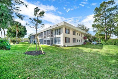 RENOVATED 3 - 2 CONDO WITH UPDATED ITALIAN KITCHEN, GRANITE on Palm-Aire Country Club and Resort - Palms in Florida - for sale on GolfHomes.com, golf home, golf lot
