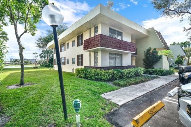 RENOVATED 3 - 2 CONDO WITH UPDATED ITALIAN KITCHEN, GRANITE on Palm-Aire Country Club and Resort - Palms in Florida - for sale on GolfHomes.com, golf home, golf lot
