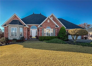This beautifully maintained 4-bedroom, 3-bath home is located in on Harrison Country Club in Arkansas - for sale on GolfHomes.com, golf home, golf lot