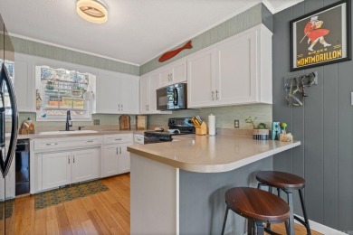Enjoy resort-style living on the 11th green of Diamondhead Golf on Diamondhead Golf and Country Club in Arkansas - for sale on GolfHomes.com, golf home, golf lot