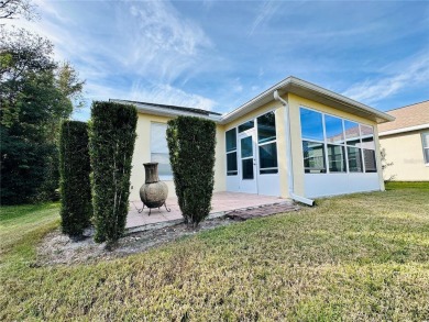 Under contract-accepting backup offers. Charming Home in Mount on Country Club of Mount Dora in Florida - for sale on GolfHomes.com, golf home, golf lot