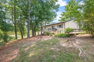 This charming 3Br 2Ba is located in the Livingston City Limits on Hidden Valley Golf and Country Club in Tennessee - for sale on GolfHomes.com, golf home, golf lot