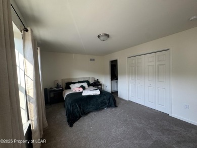 Like new (9 months old). Lovely & cozy townhouse on a corner lot on Sand Springs Country Club in Pennsylvania - for sale on GolfHomes.com, golf home, golf lot