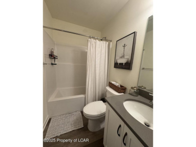 Like new (9 months old). Lovely & cozy townhouse on a corner lot on Sand Springs Country Club in Pennsylvania - for sale on GolfHomes.com, golf home, golf lot