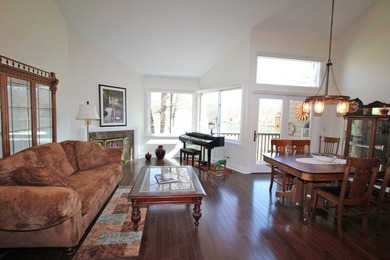 PERFECTION! Rare lakefront townhome in Lake Barrington with on Pine Meadow Golf Club in Illinois - for sale on GolfHomes.com, golf home, golf lot