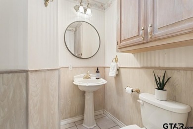 Just freshly painted the majority of the entire of this home on Hide-A-Way Lake Golf Course in Texas - for sale on GolfHomes.com, golf home, golf lot