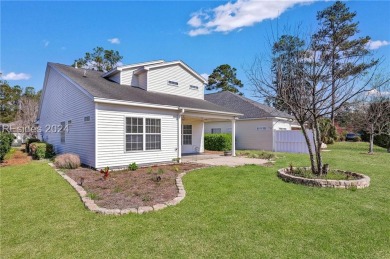 Great remodeled golf cottage at Pinecrest. Desirable on Old Carolina Golf Club in South Carolina - for sale on GolfHomes.com, golf home, golf lot