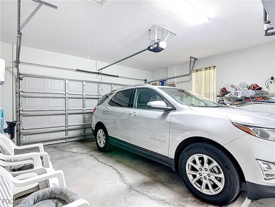 Welcome to this fully furnished beautifully maintained villa on Kingsway Country Club in Florida - for sale on GolfHomes.com, golf home, golf lot