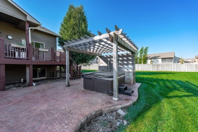 Welcome home to this beautiful one-owner retreat in the heart of on Auburn Hills Golf Course in Kansas - for sale on GolfHomes.com, golf home, golf lot
