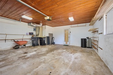 Under contract-accepting backup offers. Discover this on Indian Lake Estates Golf and Country Club in Florida - for sale on GolfHomes.com, golf home, golf lot