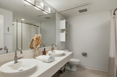 This inviting corner condominium has been beautifully renovated on Sandestin Golf and Beach Resort - Raven in Florida - for sale on GolfHomes.com, golf home, golf lot