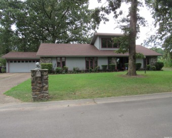 HUGE! PRICE REDUCTION!! MOTIVATED SELLERS DESIRING TO DOWNSIZE on Morrilton Golf and Country Club in Arkansas - for sale on GolfHomes.com, golf home, golf lot