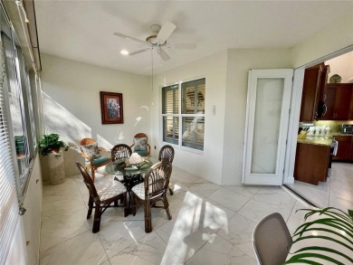 Stunning end unit, 3/2/2, 2013 built, split floor plan, 1471sf on Bobcat Trail Golf Club in Florida - for sale on GolfHomes.com, golf home, golf lot