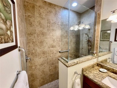 Stunning end unit, 3/2/2, 2013 built, split floor plan, 1471sf on Bobcat Trail Golf Club in Florida - for sale on GolfHomes.com, golf home, golf lot