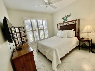 Stunning end unit, 3/2/2, 2013 built, split floor plan, 1471sf on Bobcat Trail Golf Club in Florida - for sale on GolfHomes.com, golf home, golf lot