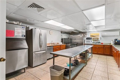 The Florida lifestyle awaits you! Vista Royale community offers on The American Golf Club in Florida - for sale on GolfHomes.com, golf home, golf lot