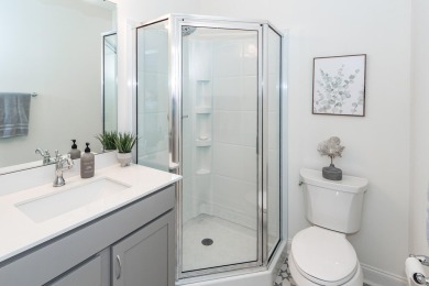 $5,000 CLOSING COST CREDIT W/ ACCEPTABLE OFFER. LOVELY TURN-KEY on Shadowmoss Plantation Golf Club in South Carolina - for sale on GolfHomes.com, golf home, golf lot