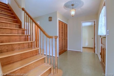 Welcome to this classic colonial in the highly regarded Glenview on Hilltop Golf Course in Michigan - for sale on GolfHomes.com, golf home, golf lot