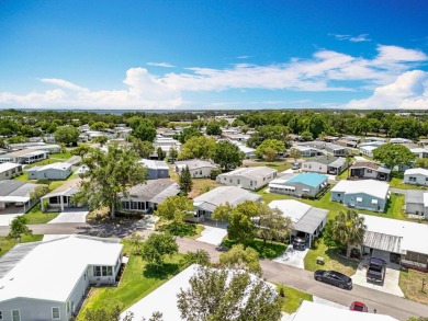 (ver mas abajo en espanol) Welcome to affordable 55+ living at on Lakes at Leesburg Golf Course in Florida - for sale on GolfHomes.com, golf home, golf lot