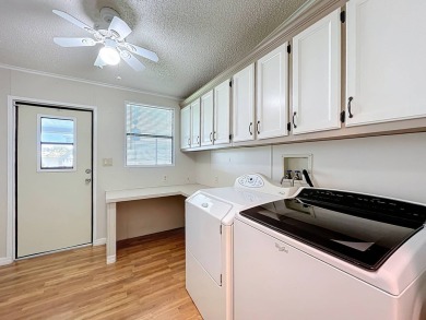 (ver mas abajo en espanol) Welcome to affordable 55+ living at on Lakes at Leesburg Golf Course in Florida - for sale on GolfHomes.com, golf home, golf lot
