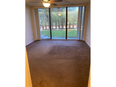 THIS 2/2  SPACIOUS AND PRISTINE CONDO IS MOVE IN READY.FIRST on Bear Lakes Country Club in Florida - for sale on GolfHomes.com, golf home, golf lot