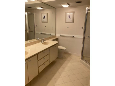 THIS 2/2  SPACIOUS AND PRISTINE CONDO IS MOVE IN READY.FIRST on Bear Lakes Country Club in Florida - for sale on GolfHomes.com, golf home, golf lot
