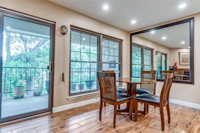 Discover this charming 2-bedroom, 2-bath condo nestled near the on Stevens Park Golf Course in Texas - for sale on GolfHomes.com, golf home, golf lot