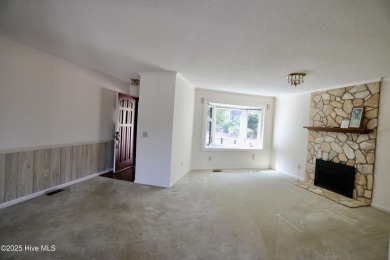 LOOKING FOR A GOLF FRONT LOCATION & EASY ACCESS TO THE COURSE? on Hyland Golf Club in North Carolina - for sale on GolfHomes.com, golf home, golf lot