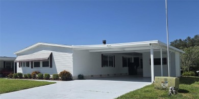 ZELLWOOD STATION Nicely renovated 3-bedroom 2 bath home, Move in on Zellwood Station Country Club in Florida - for sale on GolfHomes.com, golf home, golf lot