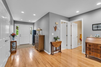 CONTEMPORARY SUMMIT TOWNSHIP END-UNIT CONDO FEATURING MAIN FLOOR on Country Club of Jackson in Michigan - for sale on GolfHomes.com, golf home, golf lot
