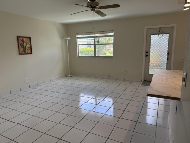 Welcome to this beautiful freshly painted 2-bedroom, 2-bath on Kings Point Golf - Executive in Florida - for sale on GolfHomes.com, golf home, golf lot