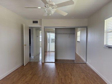 Welcome to this beautiful freshly painted 2-bedroom, 2-bath on Kings Point Golf - Executive in Florida - for sale on GolfHomes.com, golf home, golf lot